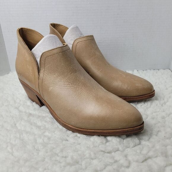 Nisolo Mia Everyday Womens  Ankle Bootie Size 8 Tan Leather Slip On Shoes New - Picture 1 of 10